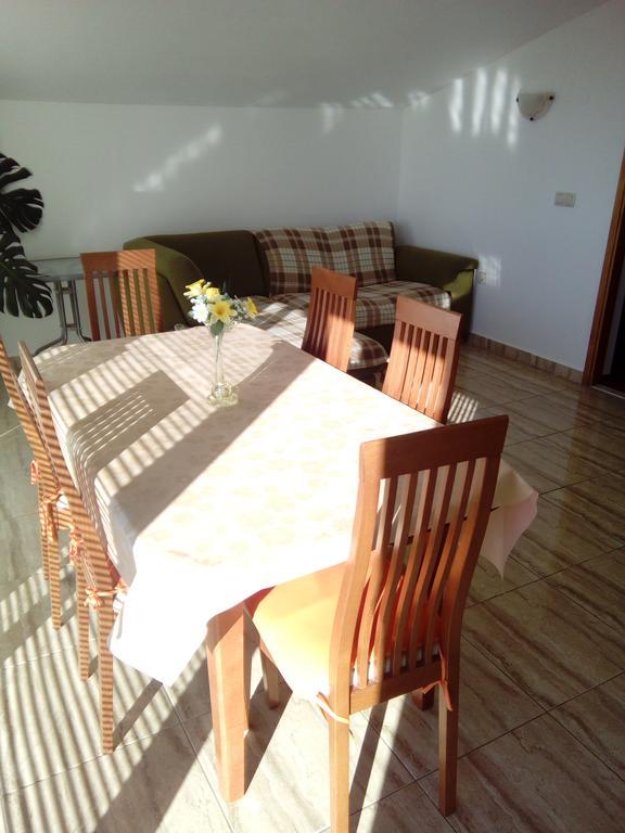 Apartmani Kapitanovic Biograd Na Moru Eksteriør bilde