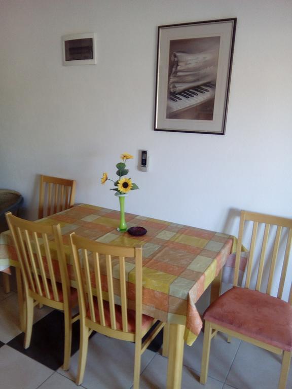 Apartmani Kapitanovic Biograd Na Moru Eksteriør bilde